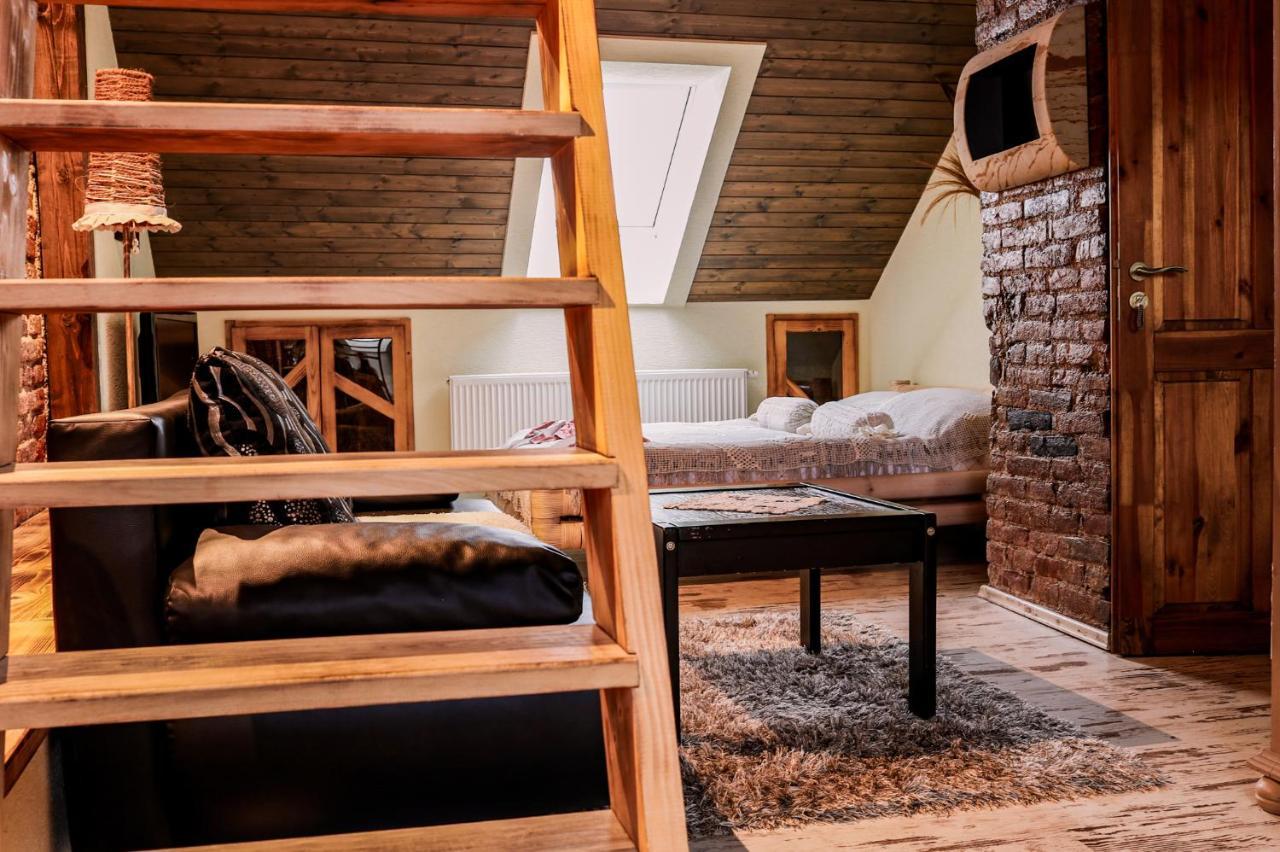 Mnichov Dvor Otel Slovenska Lupca Dış mekan fotoğraf